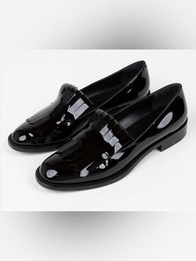MaxMara Black Patent Kiltie Slip-On Loafers, size 36.5 EU or women's 6 US